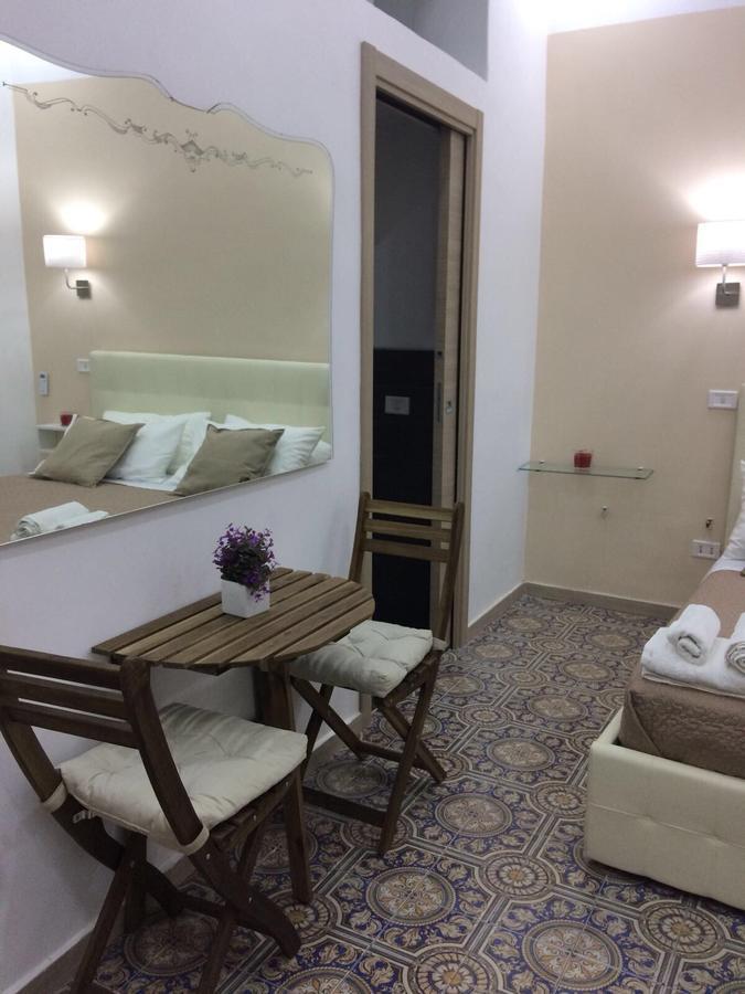 Decumani Prestige Bed and Breakfast Νάπολη Εξωτερικό φωτογραφία